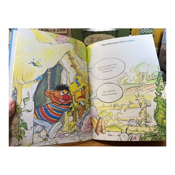 Vintage 1970's The Sesame Street Library Hardbound Book W/ Jim Henson's Muppets - Picture 8 of 9